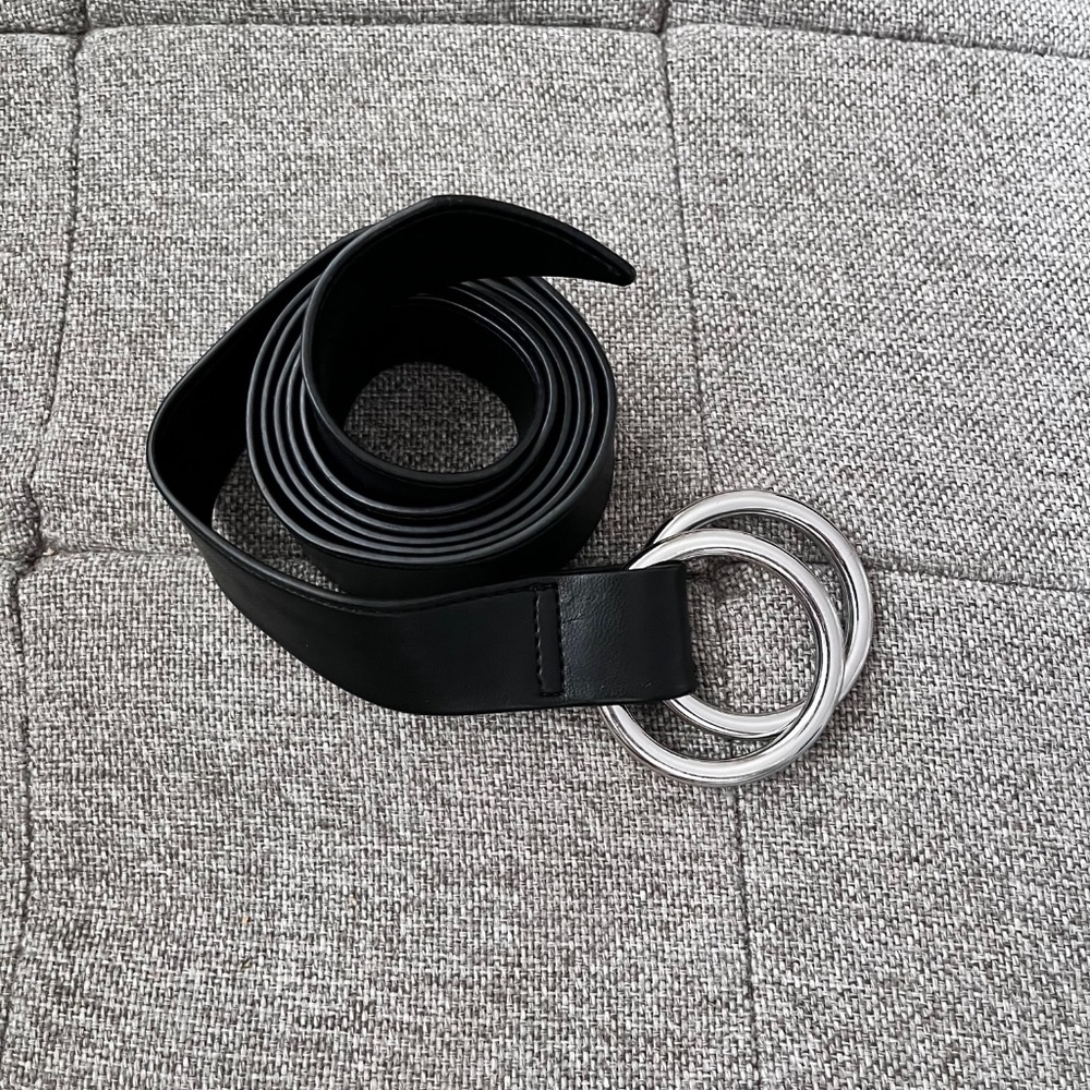 Babaton Loop Belt - Size M/L (polyurethane & polyester) - Picture 2 of 3